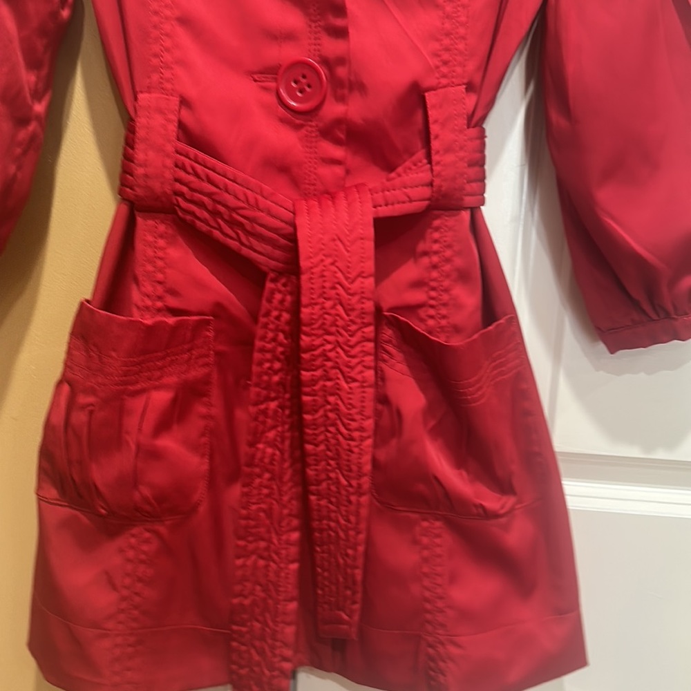 Beautiful Guess Jeans ruby red blazer in new condition. - Picture 3 of 6